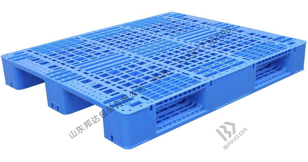 塑料托盤的價(jià)格差別？你的托盤要多少錢一張？